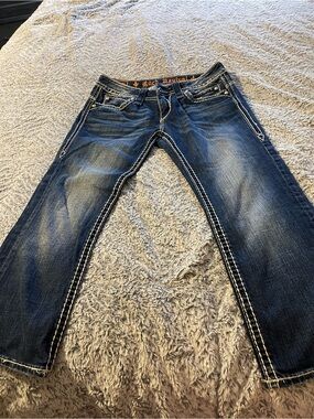 Rock Revival woman’s  Dark Blue capris